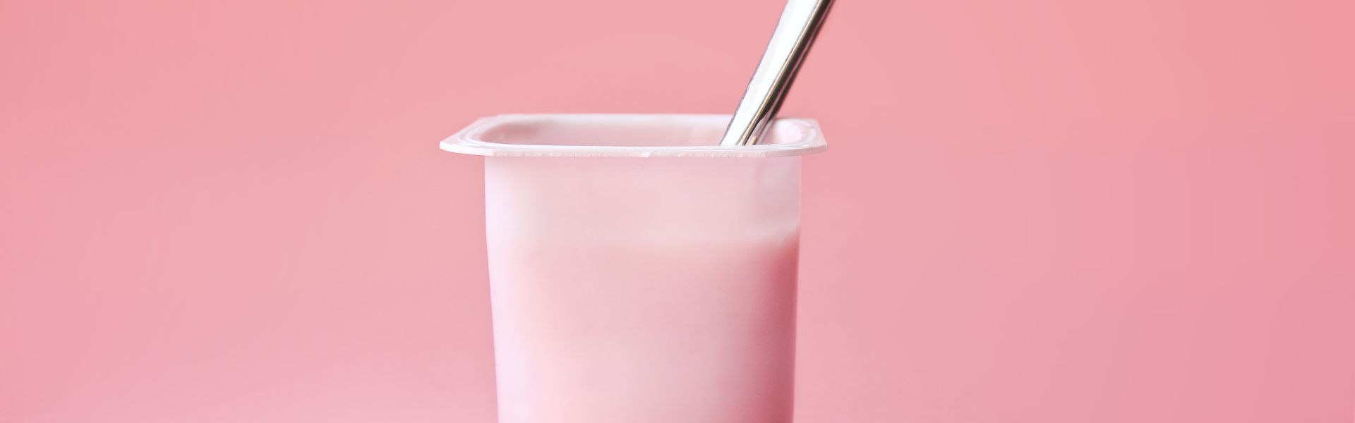Hot melt adhesive